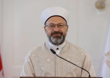 Diyanet İşleri’nden sosyal medya talimatı: Hep güzel şeyleri yazalım