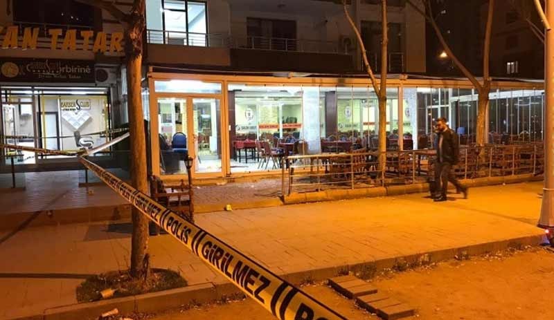 Diyarbakır’da bir kıraathaneye silahlı saldırı: 1'i ağır 3 kişi yaralı