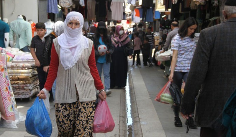 Diyarbakırlılar: İktidar insanların parasını silaha bombaya yatırıyor, her yere savaş açıyor