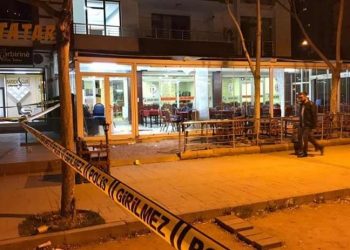 Diyarbakır’da bir kıraathaneye silahlı saldırı: 1'i ağır 3 kişi yaralı