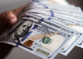 Dolarda yön arayışı sürüyor