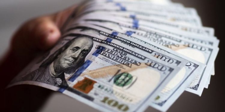 Dolarda yön arayışı sürüyor