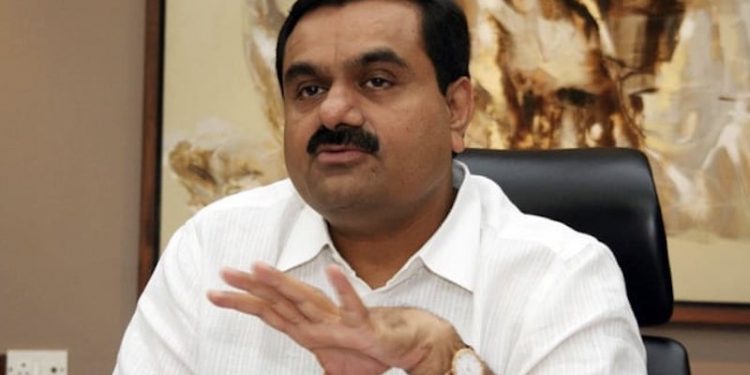 Dünyanın en zengin on insanı arasına yeni bir isim katıldı