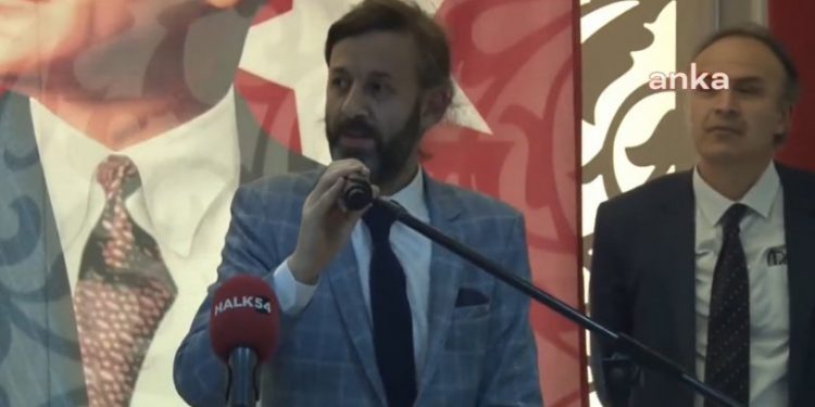 EYT'liler 'Varız, Biriz, Buradayız ve Birlikteyiz' dedi: 'Bu dava alın teri davasıdır'