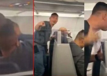 Efsane boksör Mike Tyson uçakta yolcu yumrukladı
