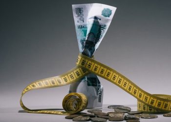 Ekonomik yaptırımların etkisi başladı, Rusya'dan ilk temerrüt haberi geldi