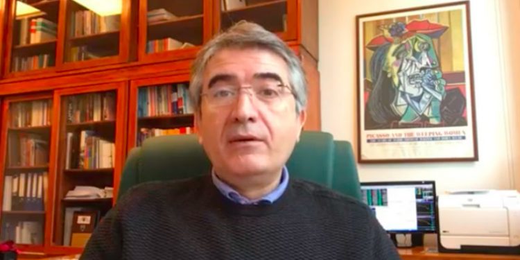 Ekonomist Yalçın Karatepe: Dükkan sahibini değiştirmediğiniz sürece bu iş böyle sürer