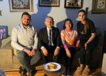 Elektriği kesilen Kılı&ccedil;daroğlu&rsquo;na ilk ziyaret DEVA Partisi&rsquo;nden