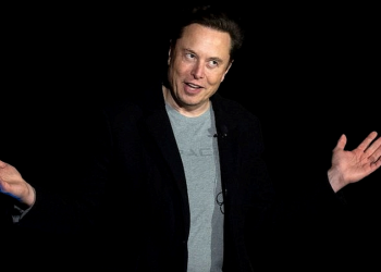 Elon Musk, Twitter'ın tamamını 41 milyar dolara satın almak için teklifte bulundu