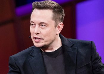 Elon Musk, Twitter'ın tamamını satın almak için teklif verdi