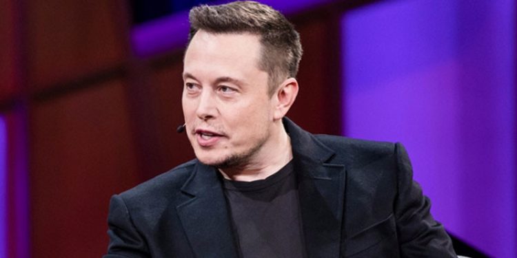 Elon Musk, Twitter'ın tamamını satın almak için teklif verdi