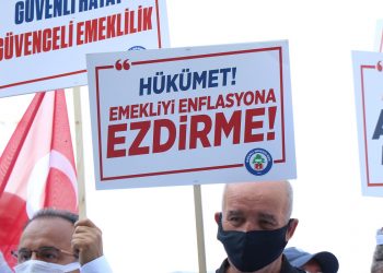Emekliler Ankara’ya yürüyor: ‘En kötüsü yaşlı, yoksul ve muhtaç olmak’  