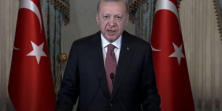 Erdoğan: Elbette sıkıntılarımız vardır ama umudumuz daha büyük