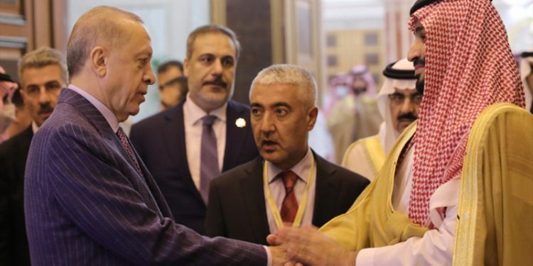 Erdoğan Suudi Arabistan'dan ayrıldı