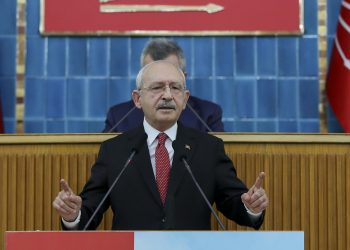 Erdoğan’a: Trump ‘mal varlığı’ deyince papaz teslim edildi