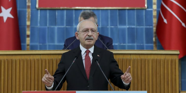 Erdoğan’a: Trump ‘mal varlığı’ deyince papaz teslim edildi