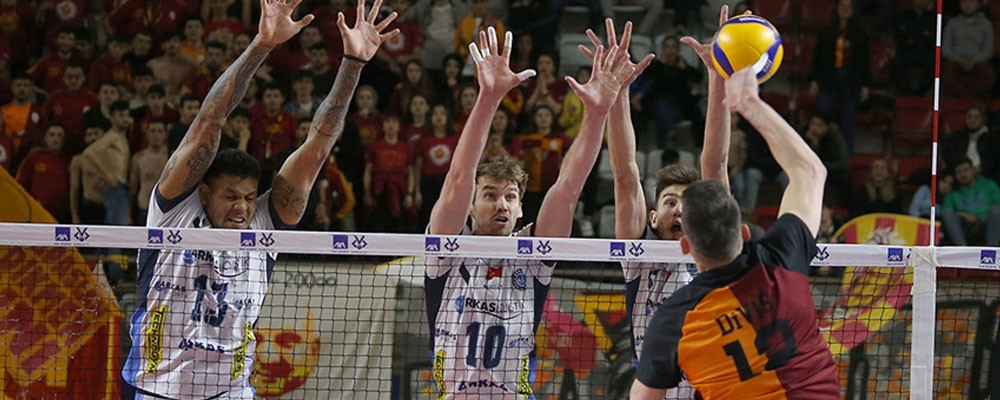 Erkekler Kupa Voley finalinde şampiyon Arkas Spor