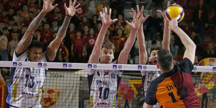 Erkekler Kupa Voley finalinde şampiyon Arkas Spor