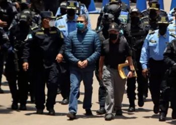 Eski Honduras Devlet Başkanı Hernandez, uyuşturucu kaçakçılığı suçlamasıyla yargılanmak üzere ABD'ye gönderildi