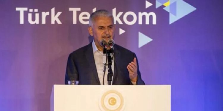 Eski Telekom il müdüründen ‘Binali Yıldırım’ paylaşımı: ‘O dönem Türk Telekom bunların babalarının çiftliğiydi’