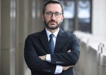 Fahrettin Altun: Cumhurbaşkanını tehdit edemezsiniz, demokrasiyi içselleştirin