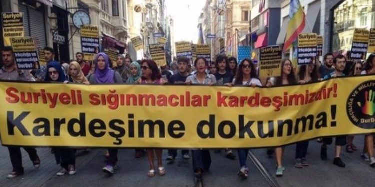 Fehmi Koru: Sığınmacıları Suriye’ye gönüllü mü gönderelim, yoksa zorlayalım mı?