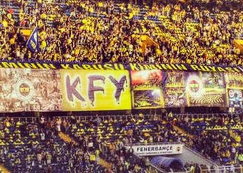 Fenerbahçe tribün grubu Kill For You: Kadıköy ve Bağdat caddesi bizim kırmızı çizgimizdir!