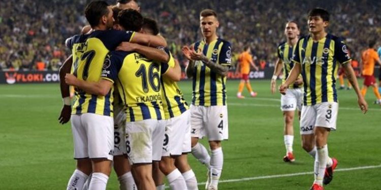 Fenerbahçe'nin 6 yıllık Kadıköy hasreti sona erdi!