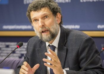 Fransa, Osman Kavala'ya ağırlaştırılmış müebbet cezasını kınadı