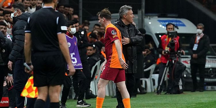 Galatasaray Kulüp Doktoru Yener İnce'den Kerem Aktürkoğlu açıklaması!