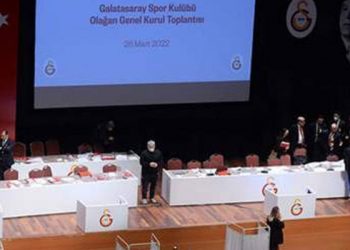 Galatasaray’da başkanlık seçiminin yapılacağı genel kurul toplantısı mahkeme kararıyla tedbiren durduruldu