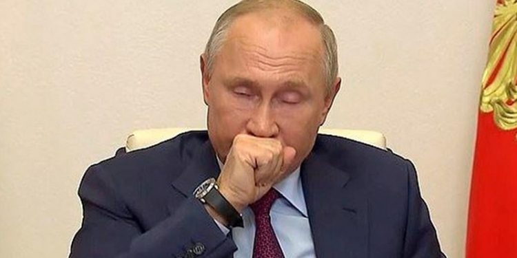 Gazeteciler Putin'in tiroid kanseri doktoru yanından ayrılmıyor dedi, Kremlin yalanladı