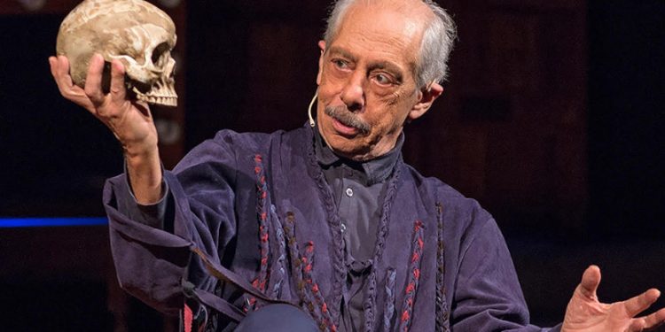 Genco Erkal: Sağlık sorunlarım biraz uzadı maalesef