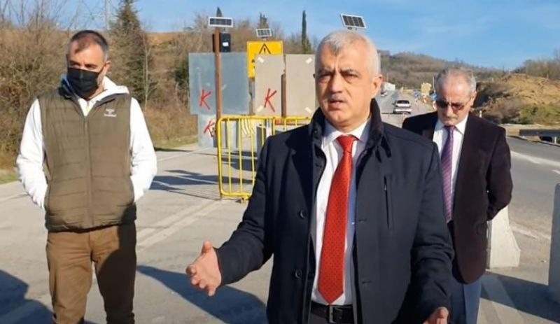 Gergerlioğlu'ndan kendisiyle konuşan yurttaşı gözaltına alan polis hakkında suç duyurusu