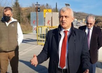 Gergerlioğlu'ndan kendisiyle konuşan yurttaşı gözaltına alan polis hakkında suç duyurusu