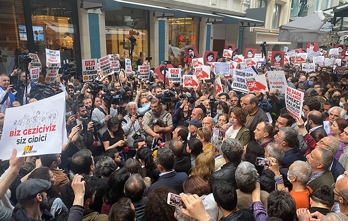 Gezi davası protestosuna polis müdahale etti: Gözaltılar var