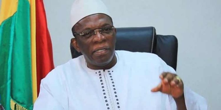 Gine'de eski başbakan ve 3 eski bakan tutuklandı