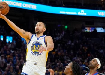 Golden State Warriors tura çok yaklaştı