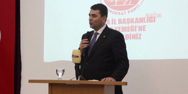 Gültekin Uysal: Bu büyük masa etrafında yarınımızı inşa etmek adına bir irade koyduk