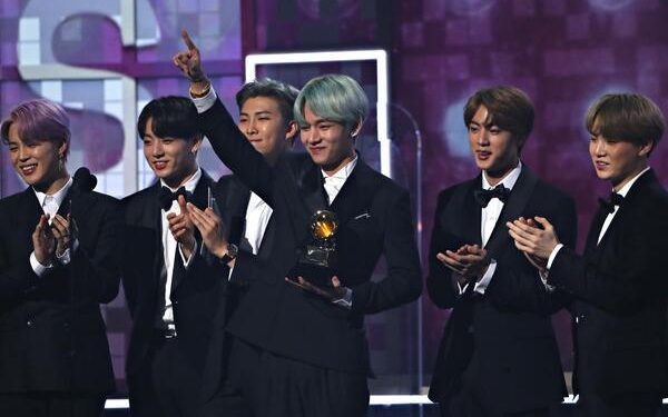 Güney Kore tartışıyor: BTS 18 aylık zorunlu askerlikten muaf tutulmalı mı?