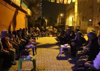 HDP, Cizre ilçe binası önünde 'Nöbet eylemi' başlattı