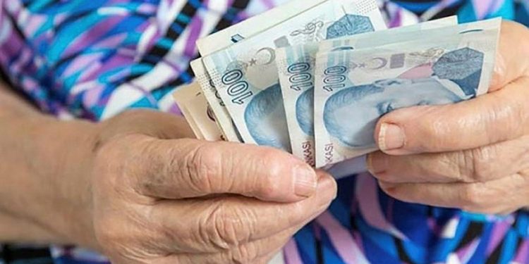 HDP yasa teklifini sundu: Emekli bayram ikramiyeleri 5 bin TL olsun