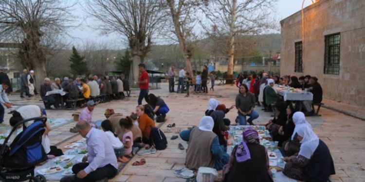 HDP'li Dündar: Saldırılar ile Kürtlerin birliği hedef alınıyor