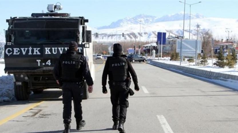 Hakkari’de konser-tiyatro ve balon uçurmak yasaklandı