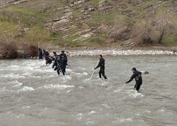Hakkari'de çaya düşüp kaybolan asteğmen aranıyor