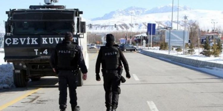 Hakkari’de konser-tiyatro ve balon uçurmak yasaklandı