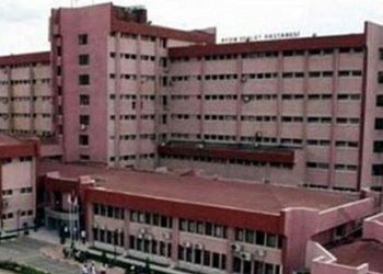 Hastane denetimi yapan sahte görevli tutuklandı