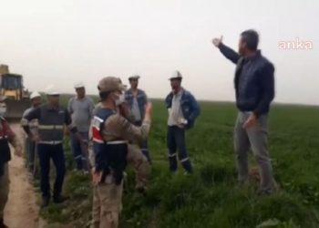 Hatay’da elektriği kesilen çiftçi isyan etti: ‘Tek devletmiş, tek adammış! Neredesin Erdoğan? Halk aç, aç’