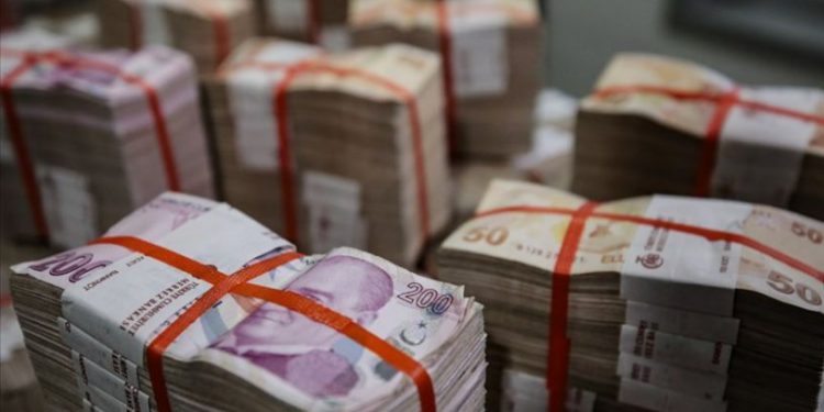 Hazine, 12 milyar 607,7 milyon lira borçlandı