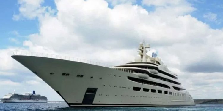 Hollanda, Ruslara ait 13 yata el koydu